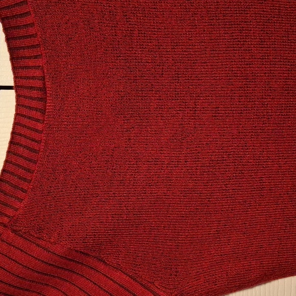 Bisou Bisou Off the Shoulder Red-Black Long Waisted Sweater - Picture 6 of 8